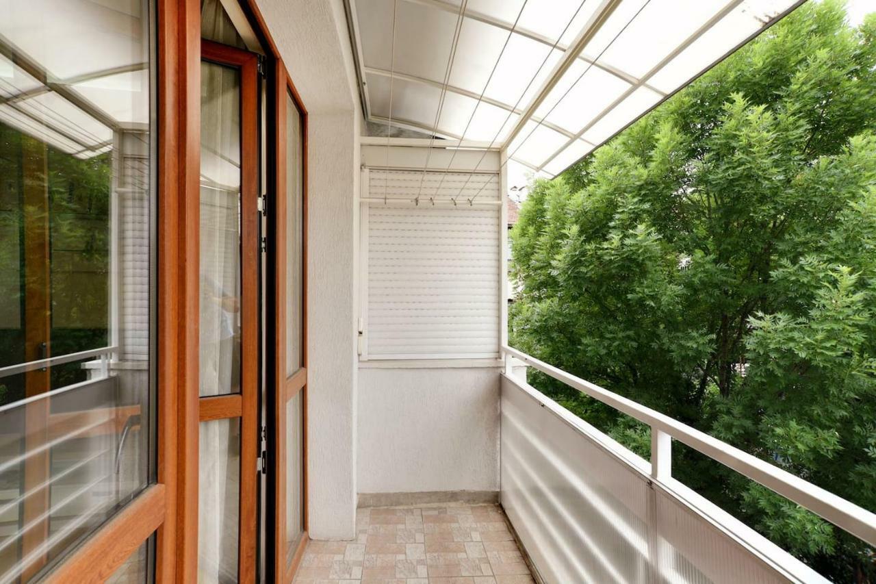Spacious And Stylish Apartment In The Heart Of Sofia Plus Parking 외부 사진
